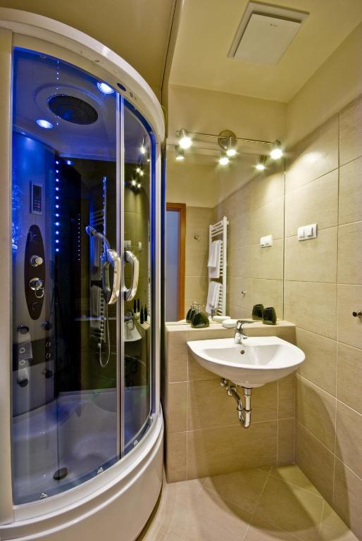 بودابست Corvin Lux Aparthotel الغرفة الصورة