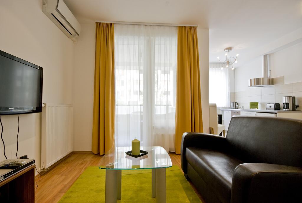 بودابست Corvin Lux Aparthotel المظهر الخارجي الصورة